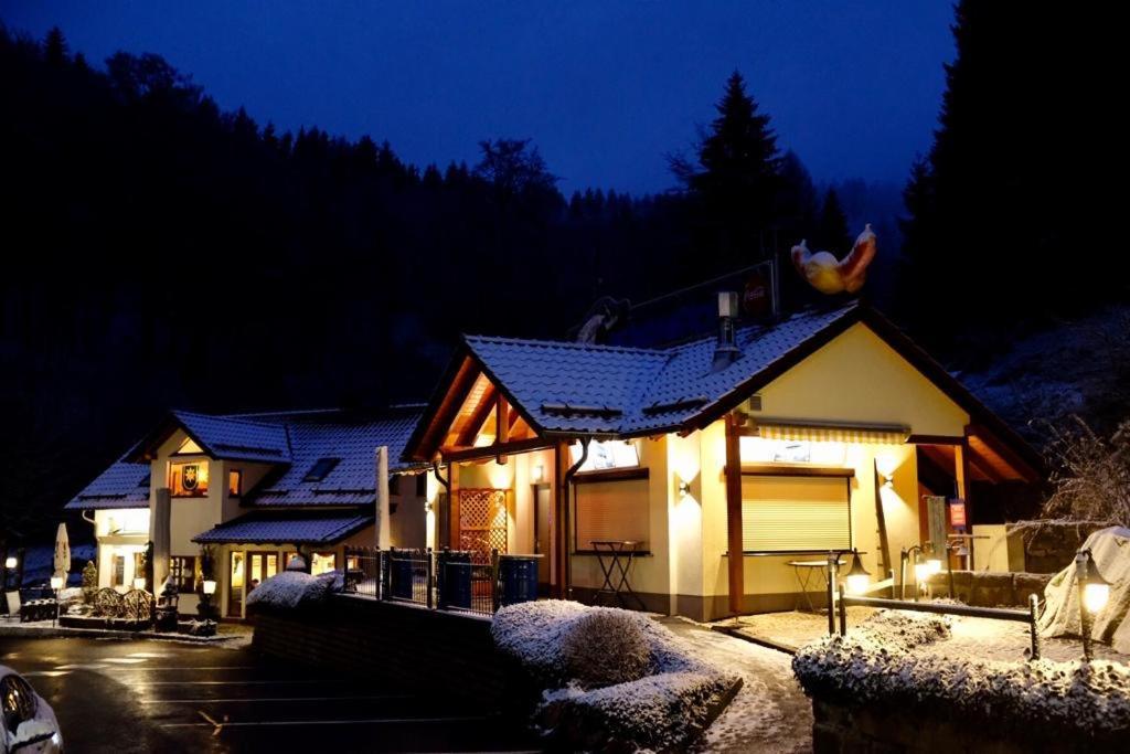 Hotel & Gasthaus Sterngrund Zella-Mehlis Exteriér fotografie
