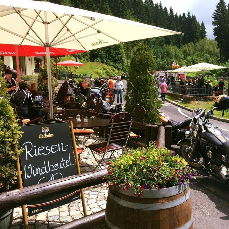 Hotel & Gasthaus Sterngrund Zella-Mehlis Exteriér fotografie