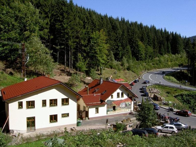 Hotel & Gasthaus Sterngrund Zella-Mehlis Exteriér fotografie