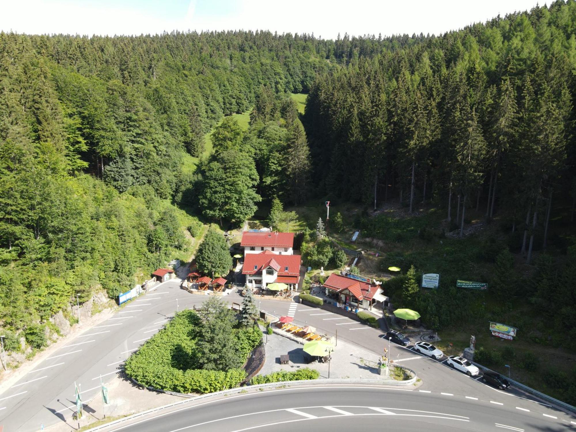 Hotel & Gasthaus Sterngrund Zella-Mehlis Exteriér fotografie